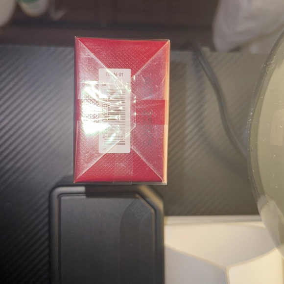 Tom Ford Lost Cherry Eau de Parfum - Rich Burgundy Box - Picture 2 of 2